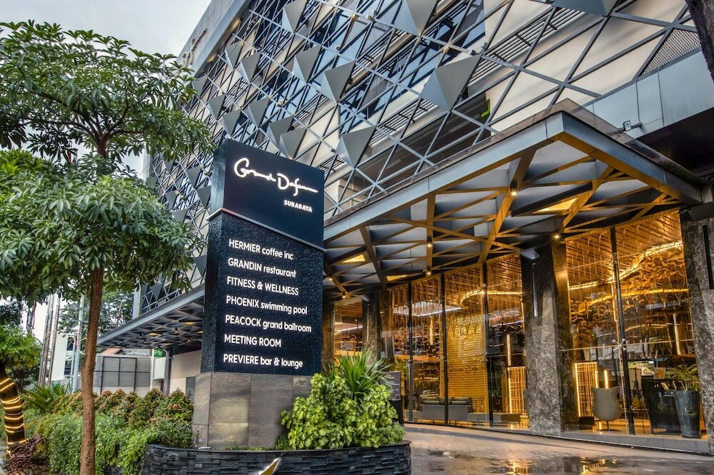 Фото Grand Dafam Surabaya