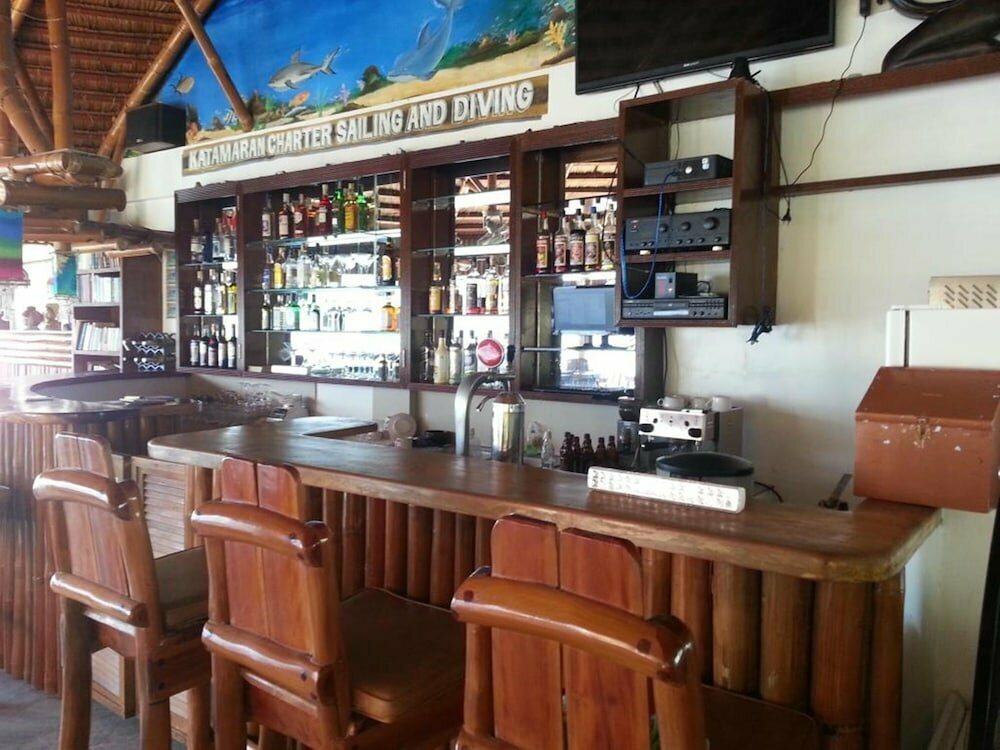 Hotel Dolphinbay Beachfront & Dive Resort, Province of Oriental Mindoro, photo