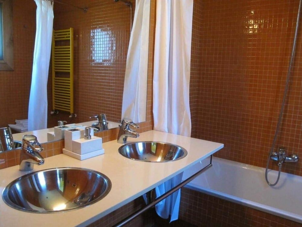 Фото Casa Rural Cova da Balea