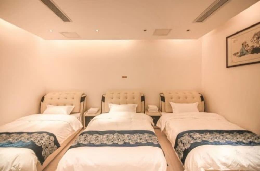 Фото Moon River European Style Villa