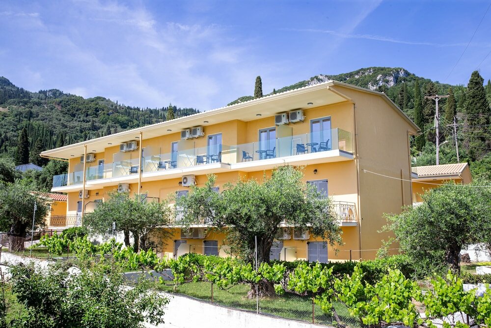 Фото Passas Mare Apartments & Studios