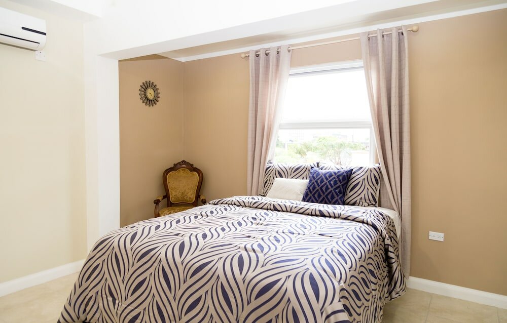 Фото The Brompton Executive Guest Apartment