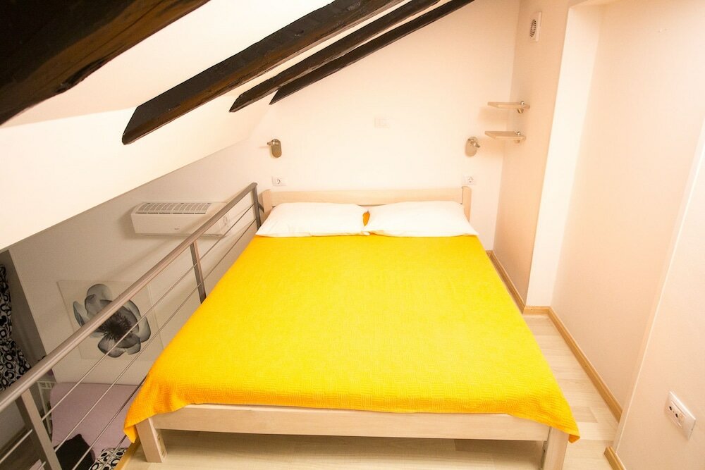 Фото Downtown Apartments Pula