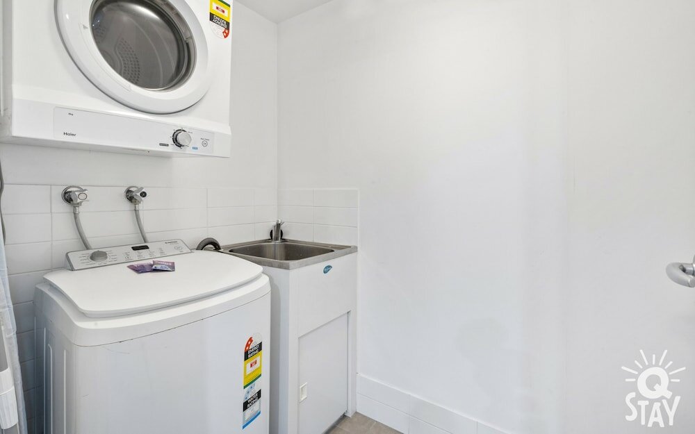 Фото Wings - Q Stay