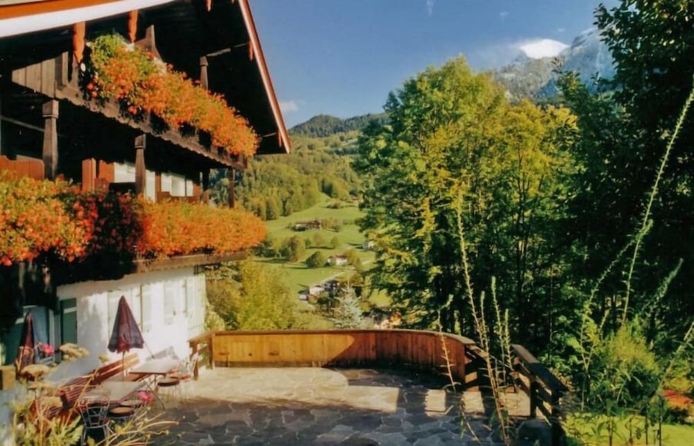 Фото Gaestehaus Bergwald