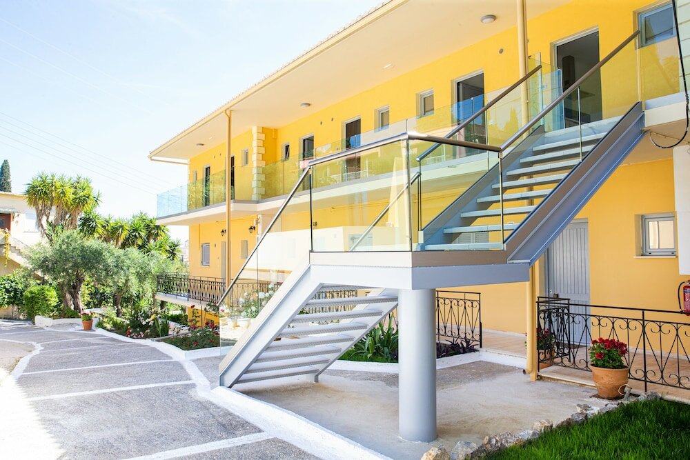 Фото Passas Mare Apartments & Studios