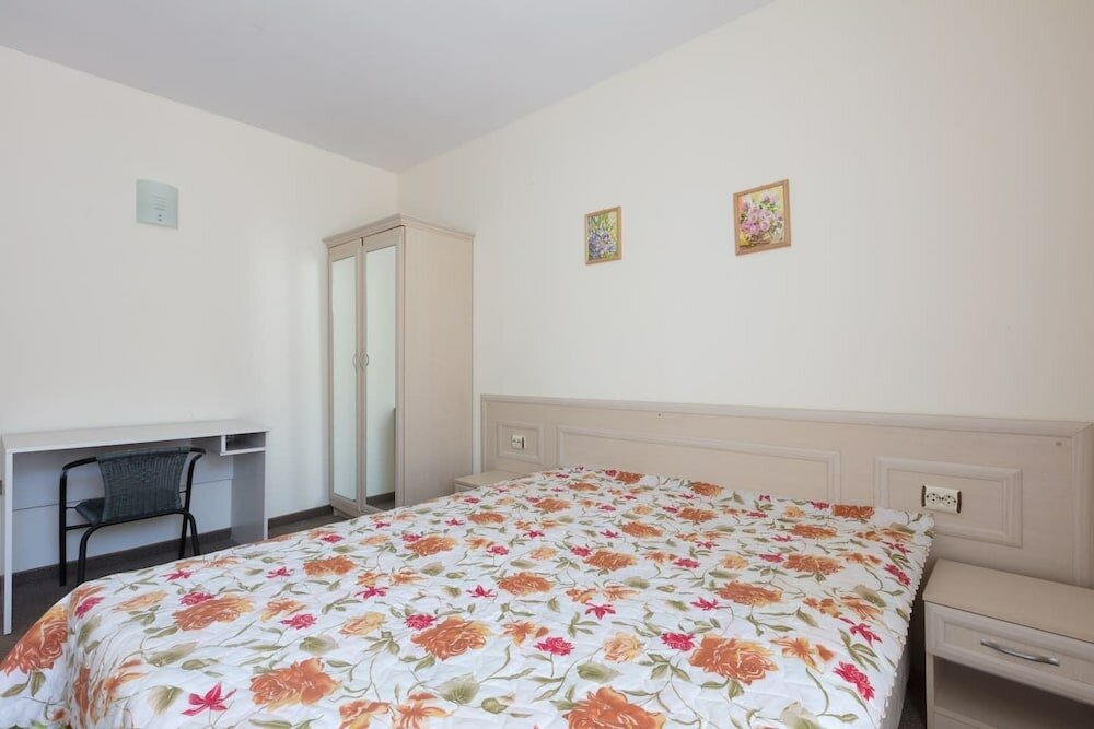 Фото One Bedroom Family Apartment with Balcony