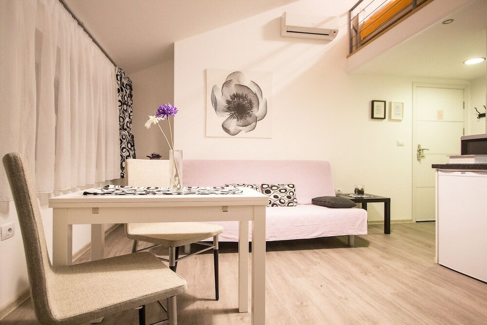 Фото Downtown Apartments Pula