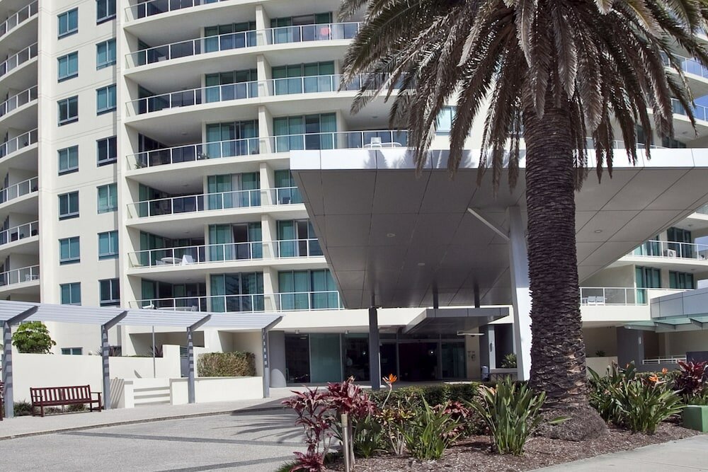 Фото Wings - Q Stay