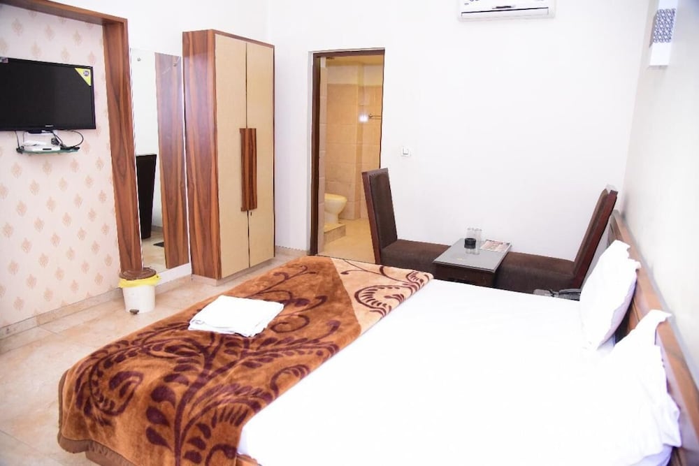 Фото Kohinoor Palace