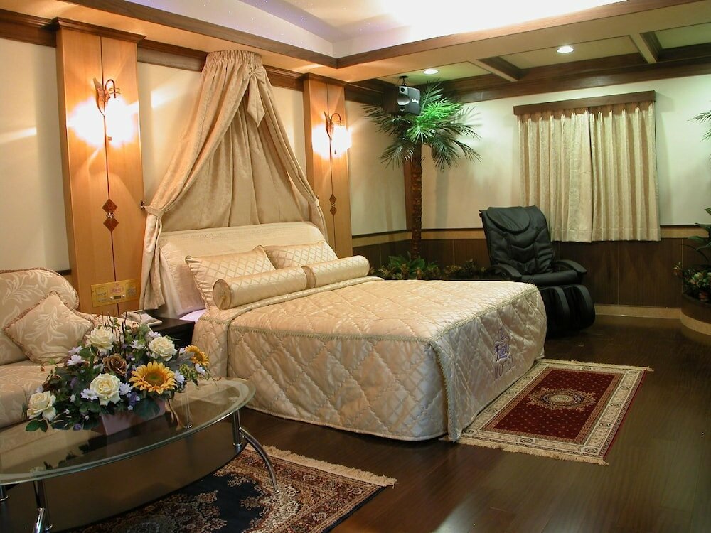 Фото Swan Lake hotel