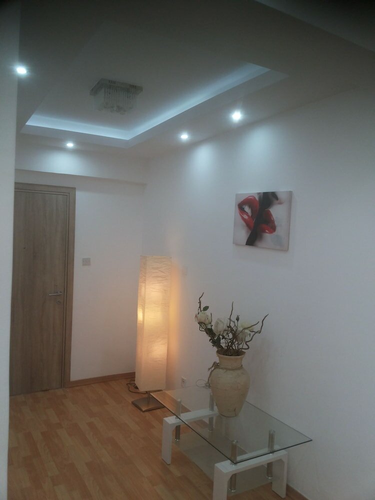 Фото 3 Bedroom Apartment with Sea View