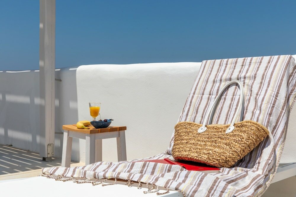 Фото Naxian Lounge Villas