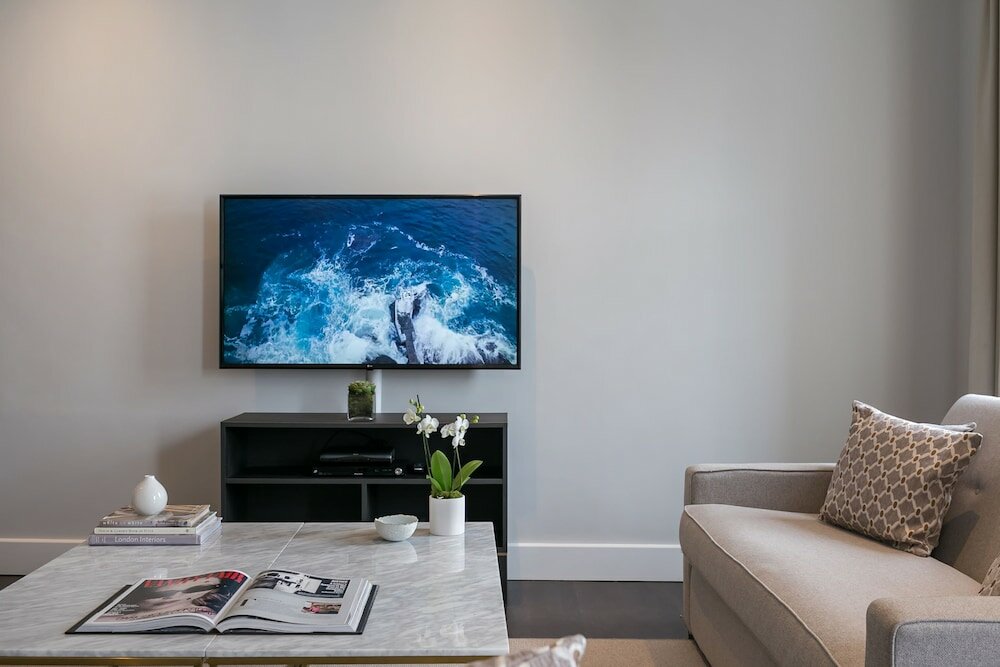 Фото Chilworth Court