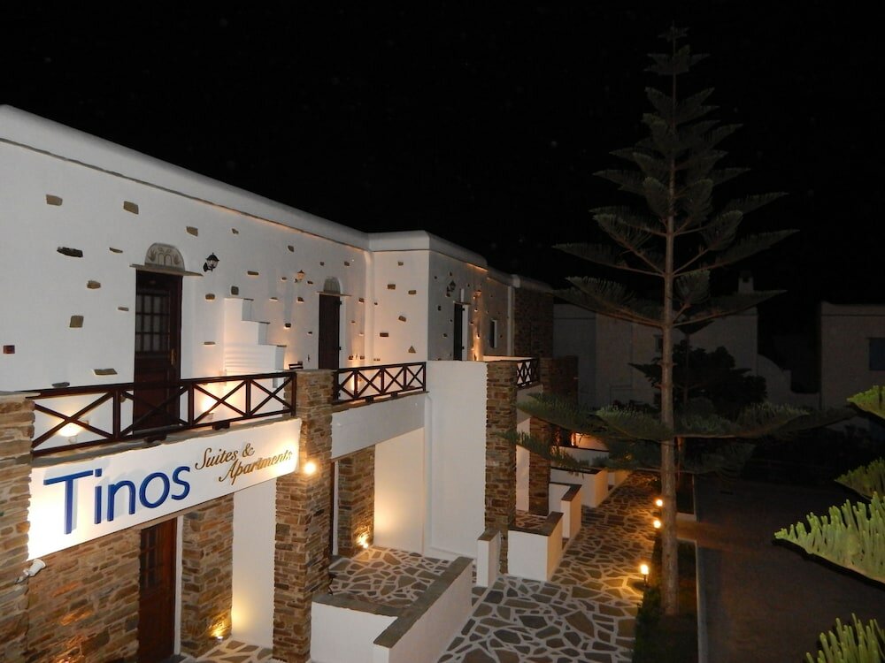 Фото Tinos Suites & Apartments