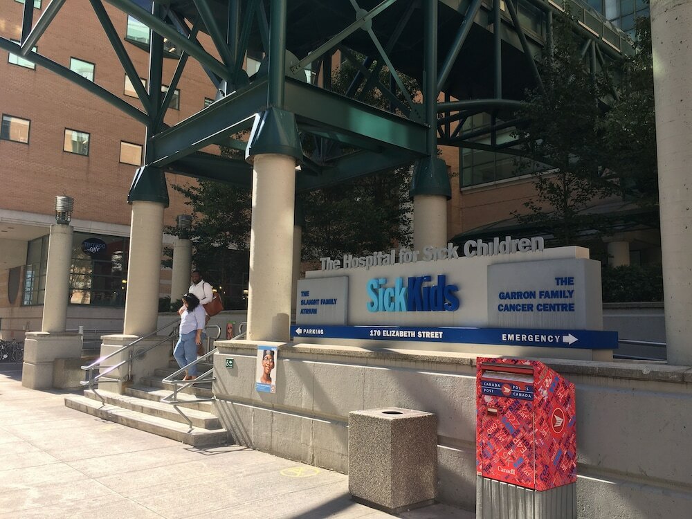 Фото Altitude Suites Bay Street by Teristo Group