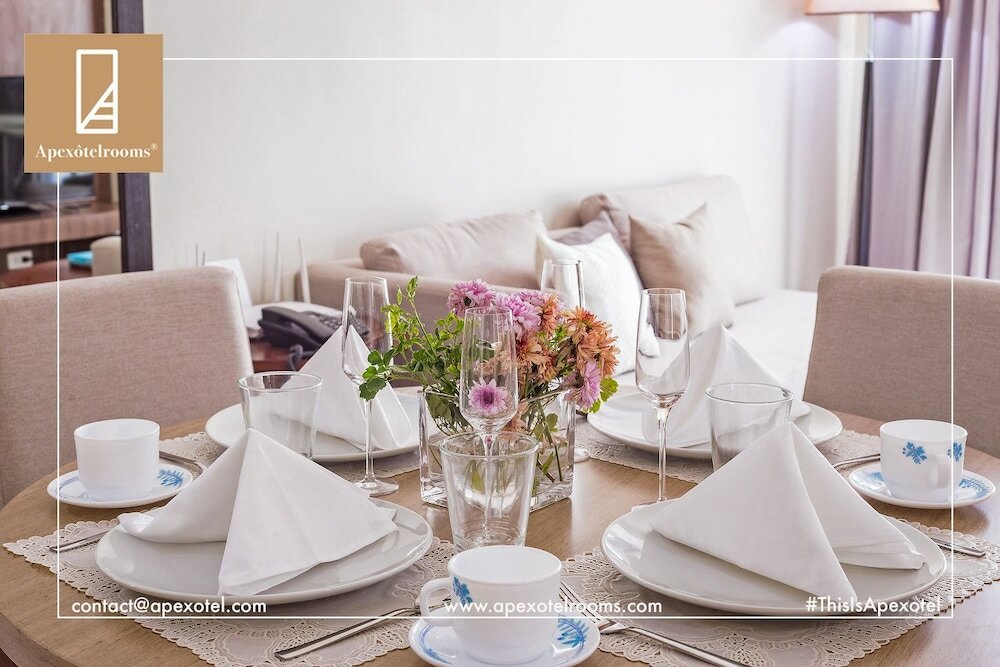 Фото Padgett Place - Deluxe Suites