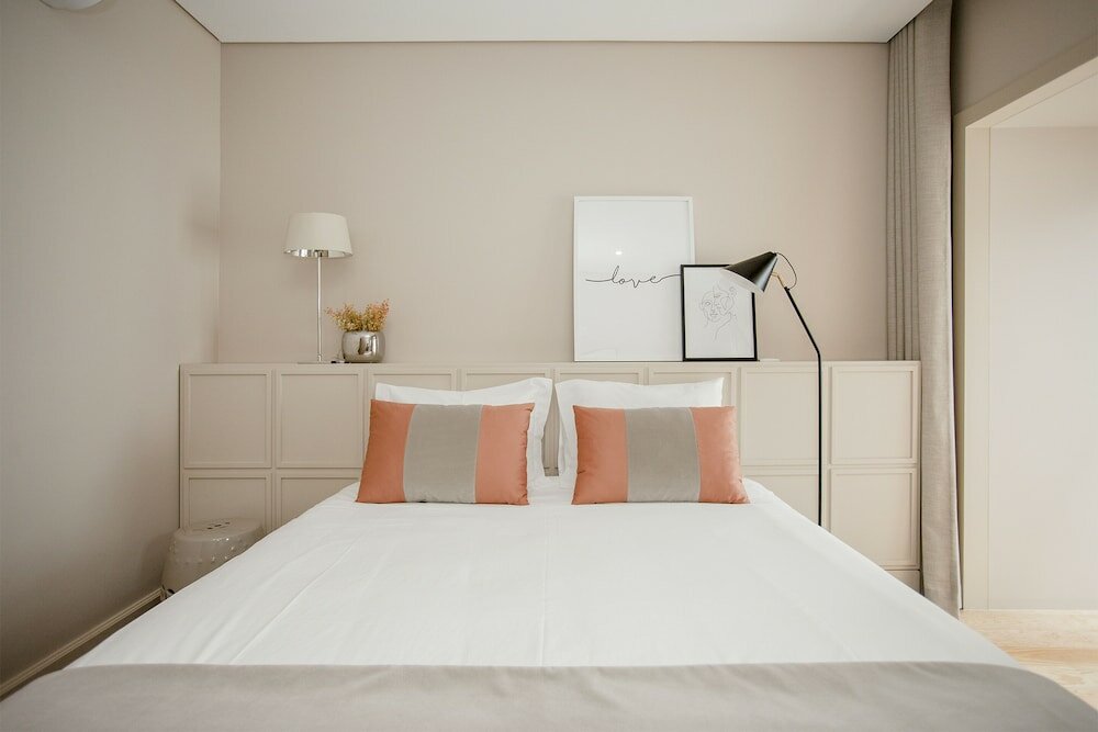 Фото Liiiving In Porto Luxury Boutique Apart