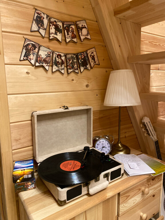 Фото Дом Углом