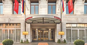 отель Ramada Hotel & Suites by Wyndham Yerevan