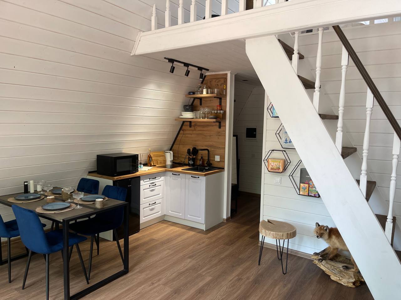 Фото A-frame Friday