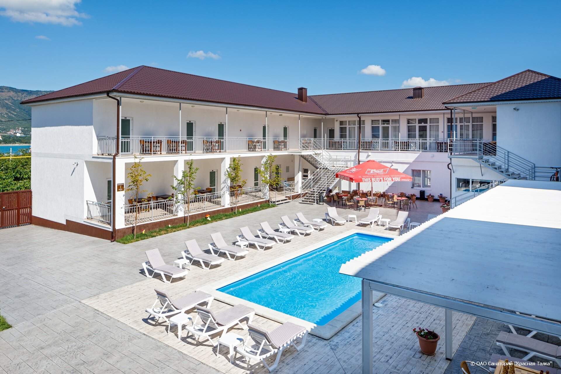 Фото отеля 1