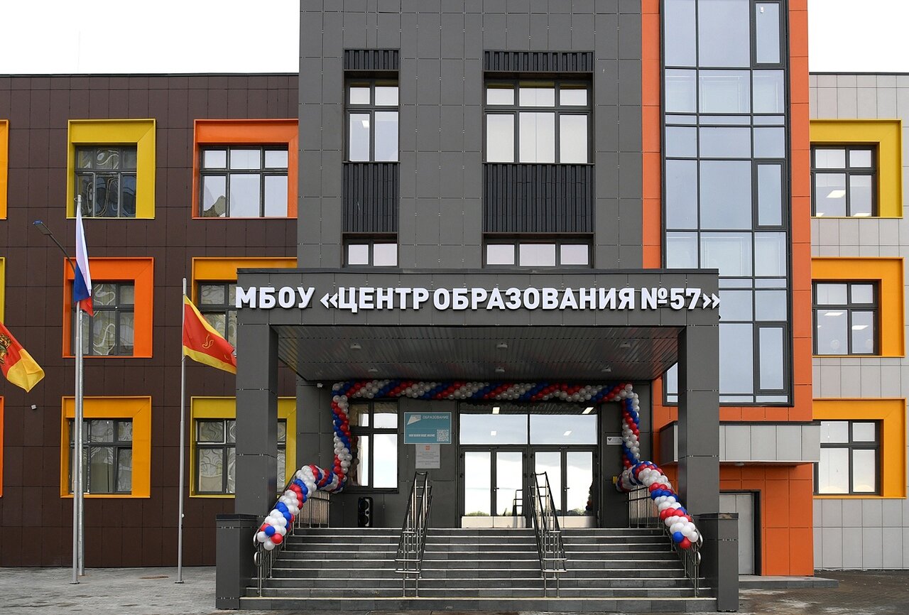 В тверских школах прошли торжественные линейки