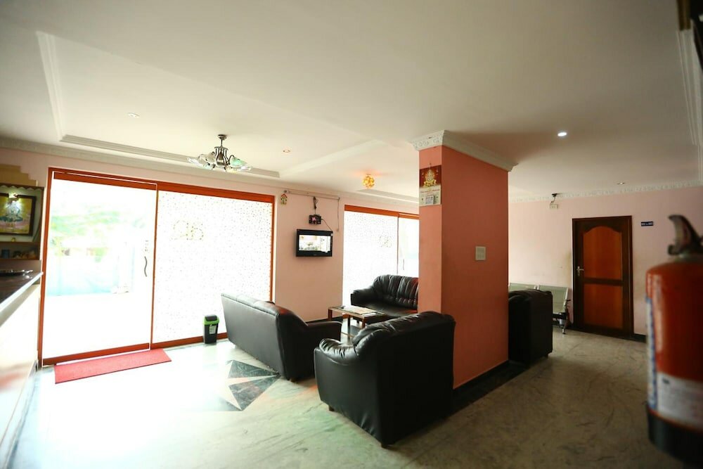 Фото Abirami Residency