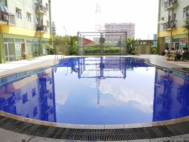 Гостиница Best Deal 2Br Apartment At Suites @Metro в Бандунге