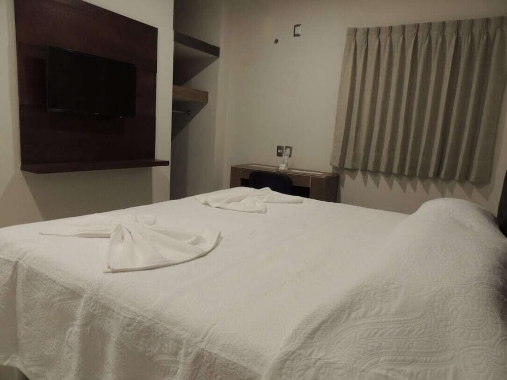 Фото Hotel Garden Plaza