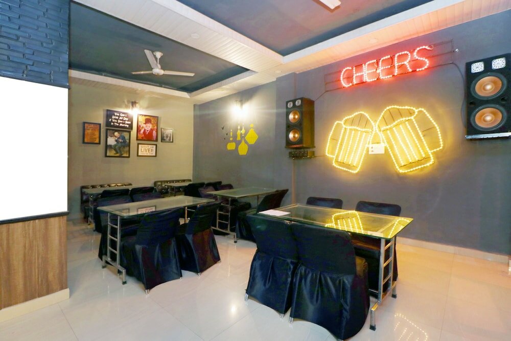 Фото Oyo 39626 Rj Royal Guest House