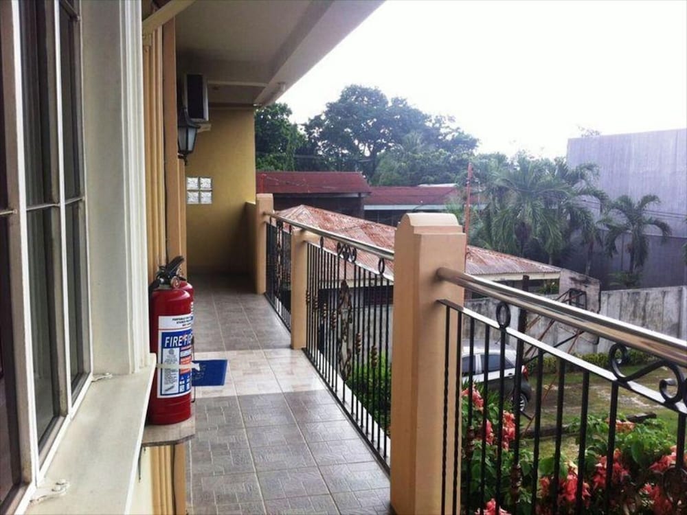 Фото Spurlock Residences