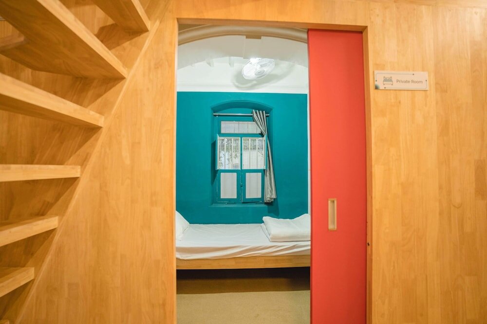 Фото Roambay Hostels