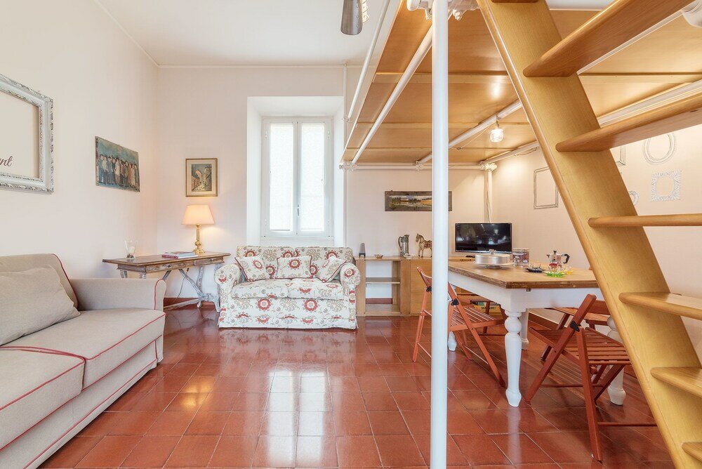 Фото The Quietest Corner of Trastevere, Ac & Elevator