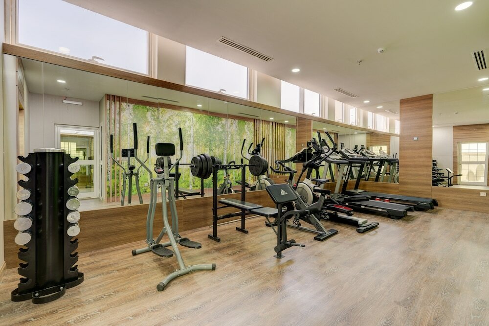 Фото Crown Rose Hotel