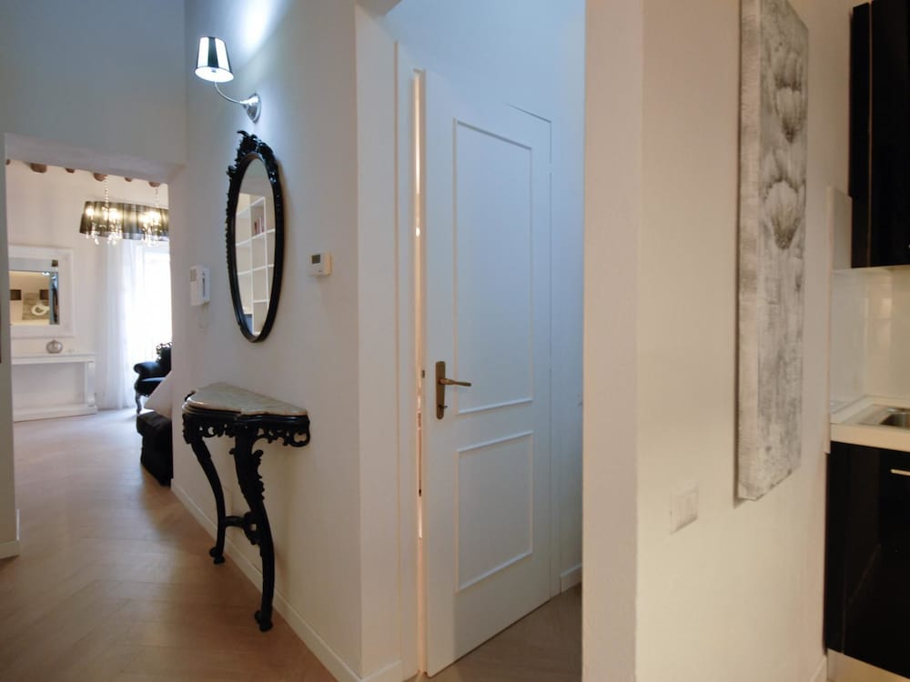 Фото Marilyn Apartment