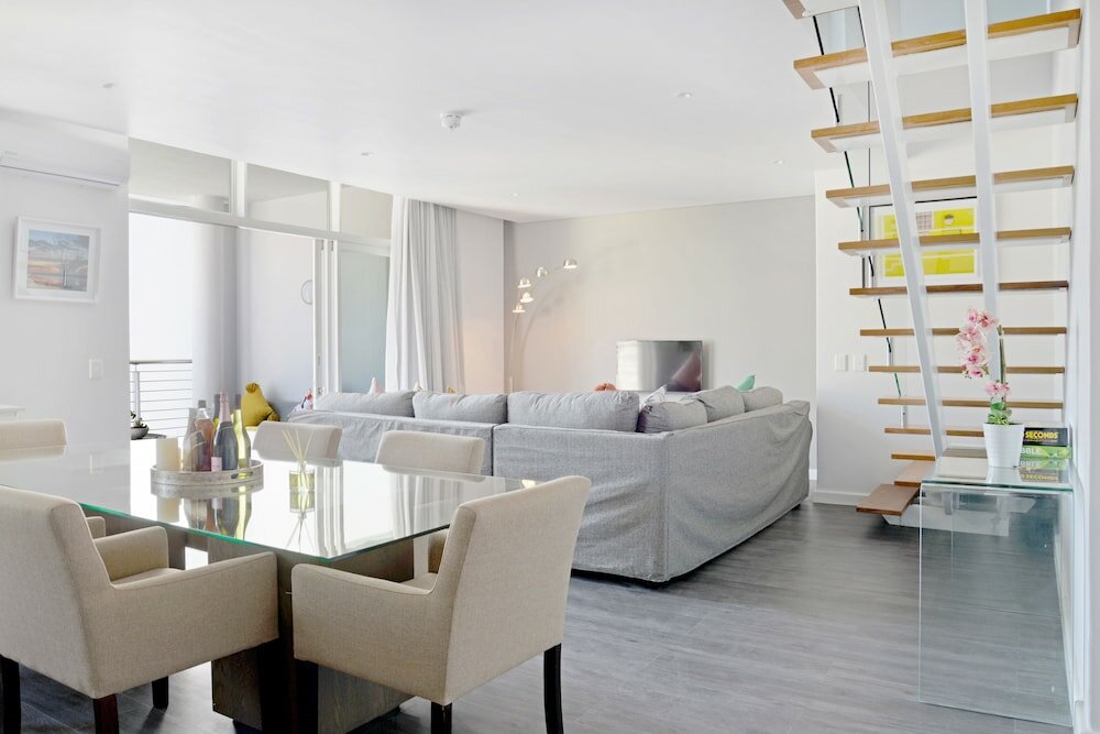 Фото Naomi by Stay Amazing