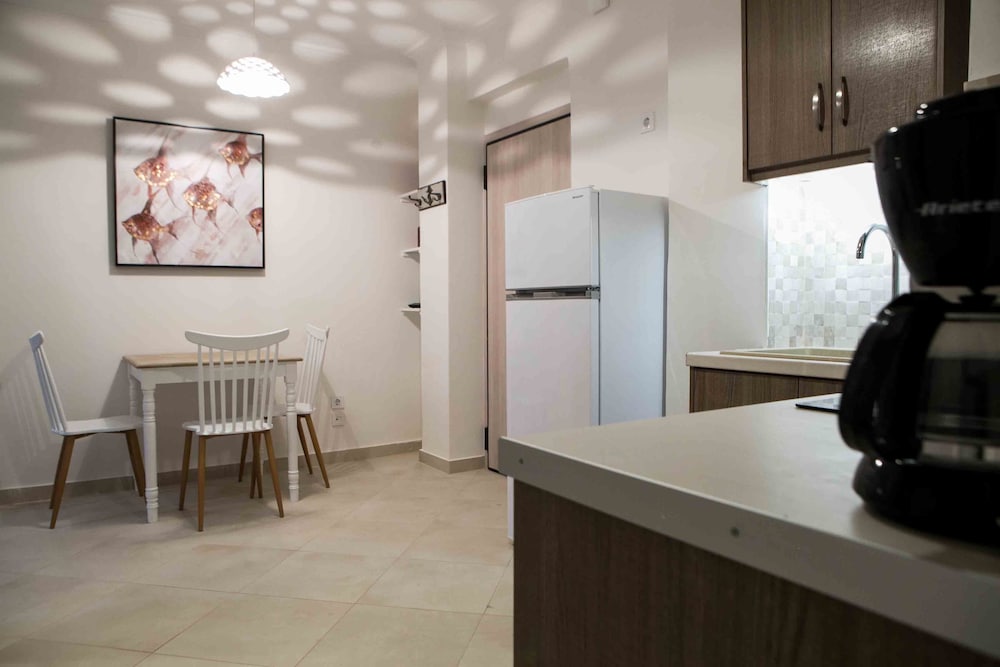 Фото Best House Kolxidos Ampelokipoi Metro