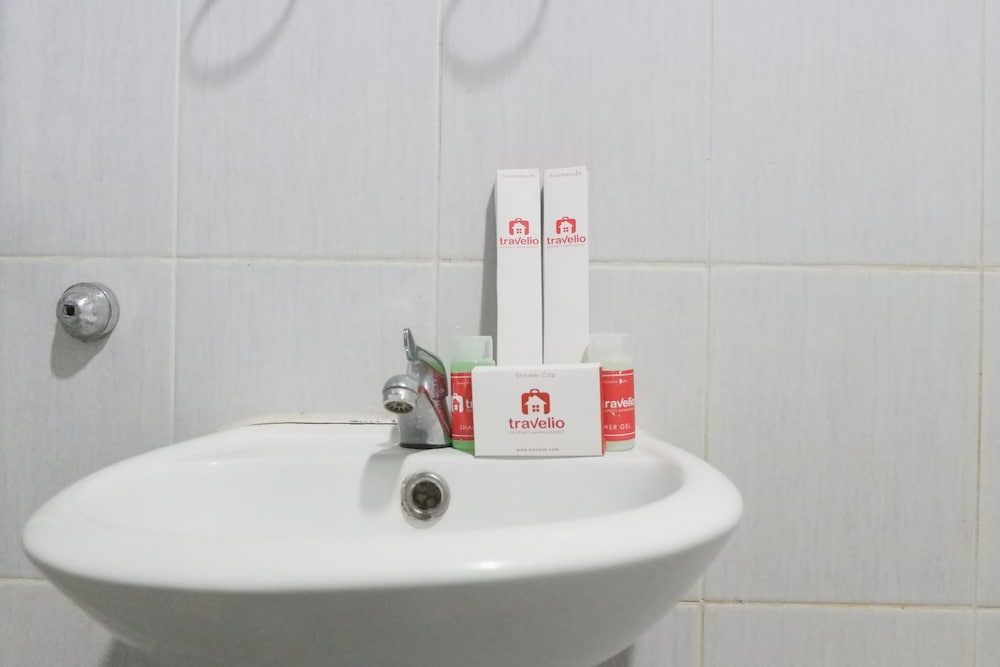 Фото Minimalist 2br at Dian Regency by Travelio