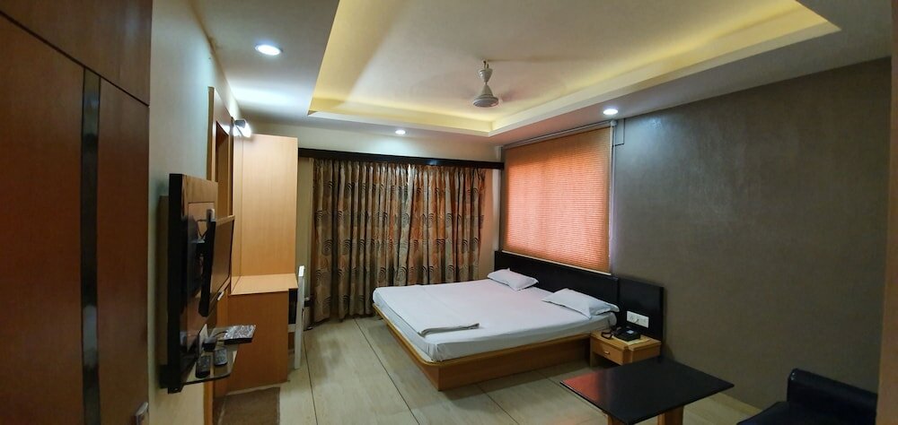 Фото Hotel Ambassador