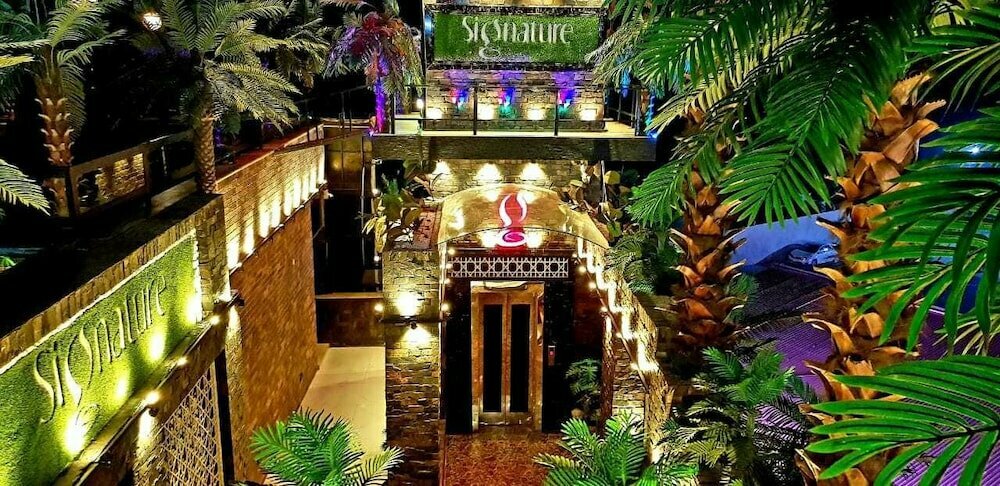 Hotel Signature Inn, Lahore, photo