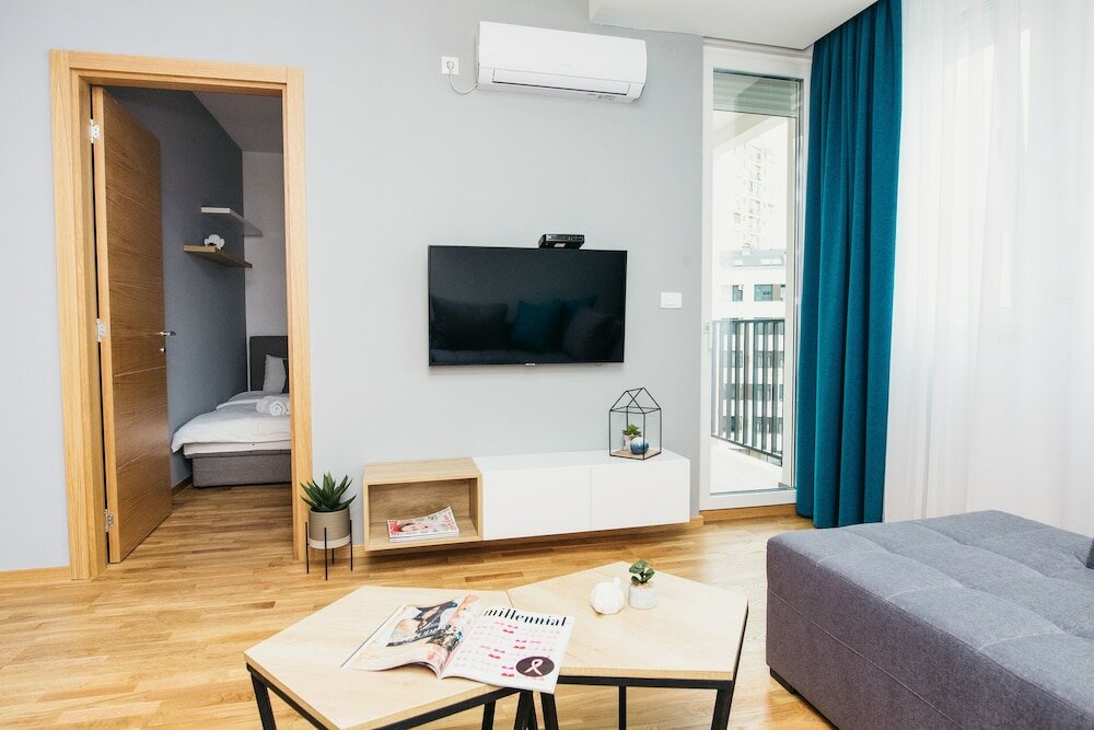 Фото Arena Big Luxury Apartment