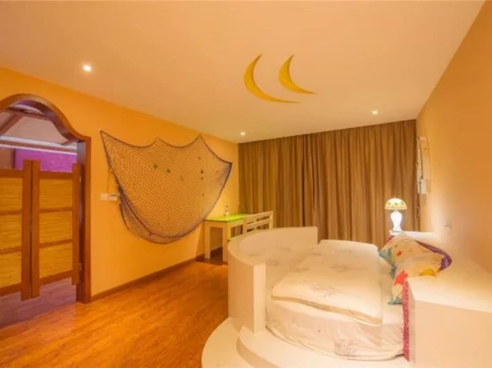 Фото Bluesky Hotel & Resort