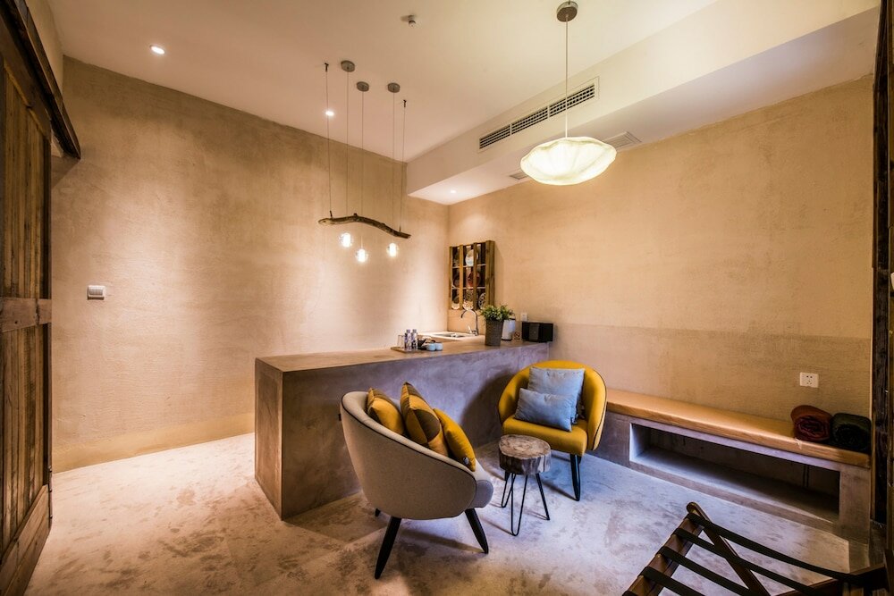 Фото Go Native Downtown House Ningbo