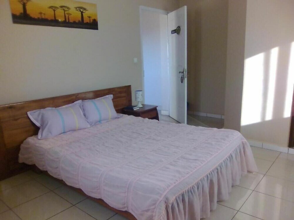 Фото Vannie Hotel