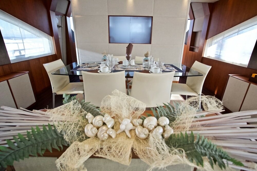 Фото Italy Luxury Yacht Charter