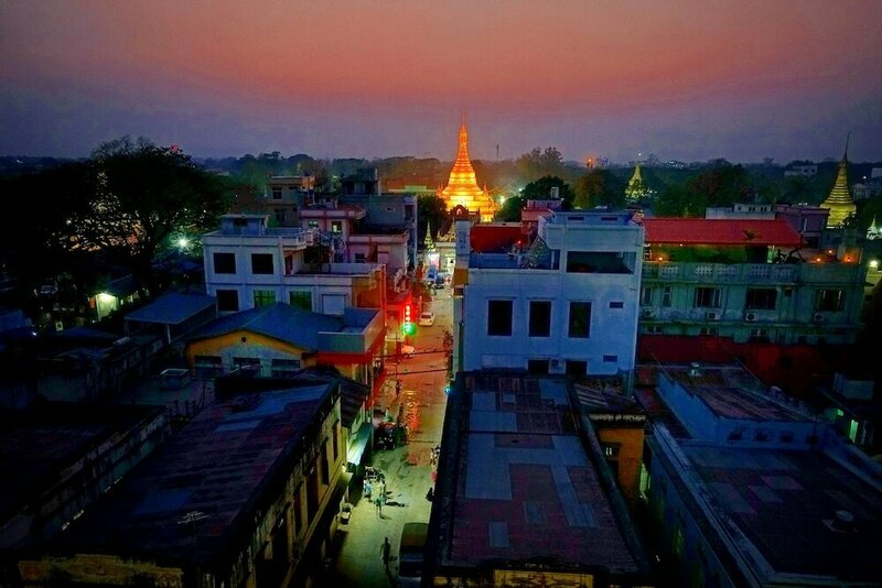 Гостиница Hotel Shwe Phyo в Мандалае