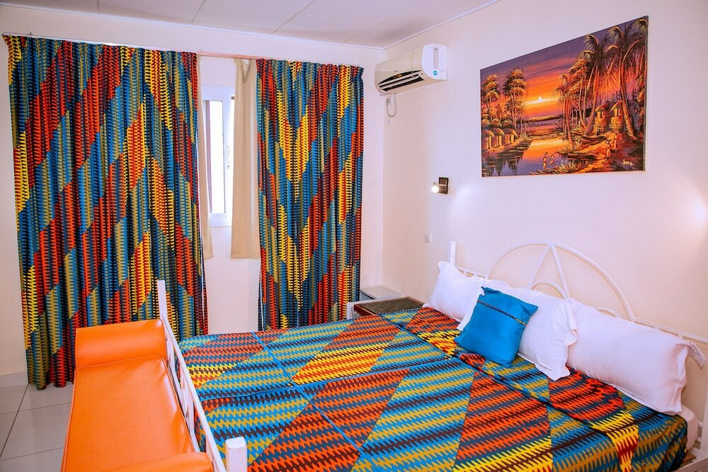 Фото Hôtel Leet Dorian