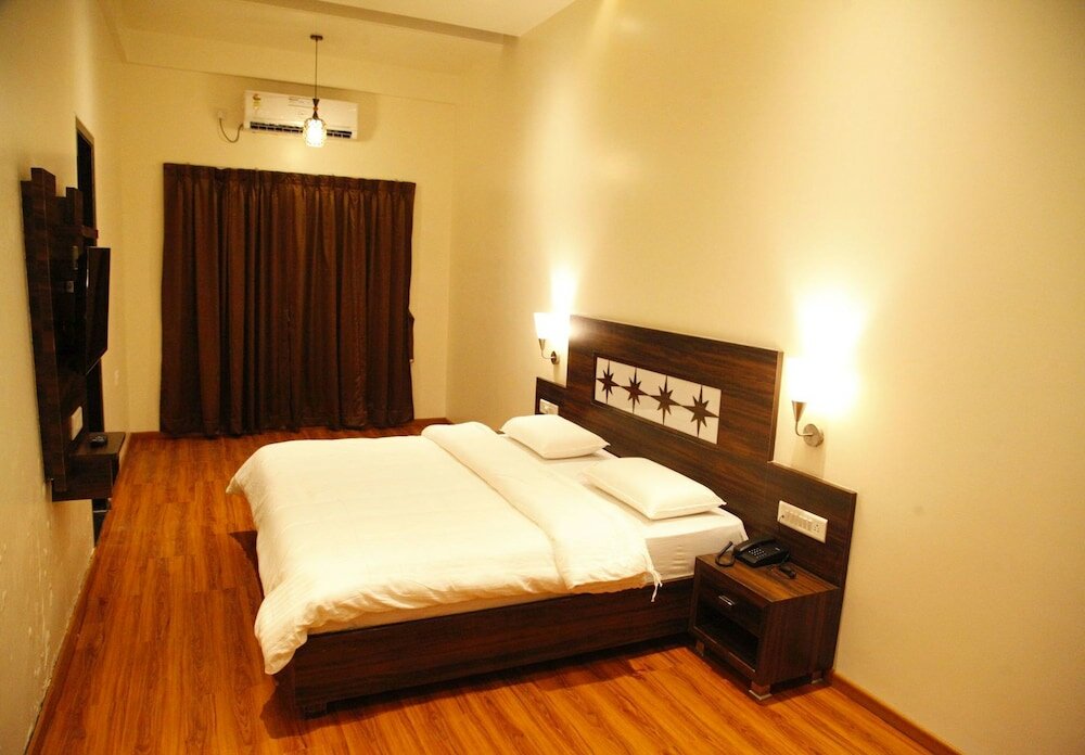 Фото Popular Hotel