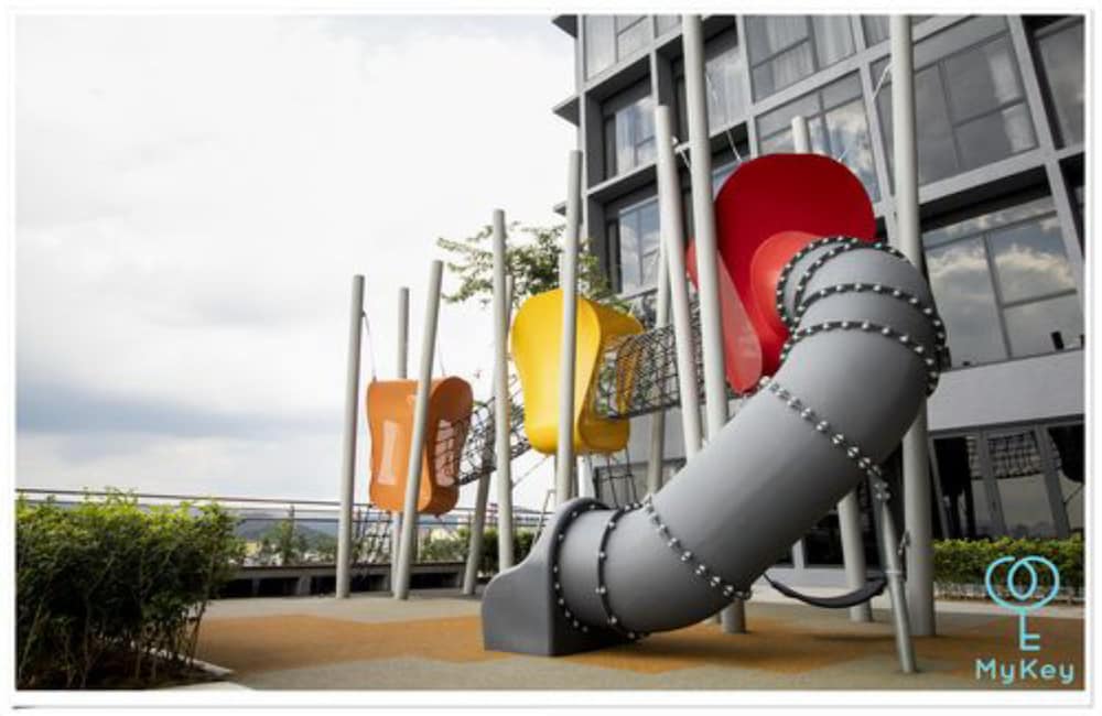 Фото Expressionz Professional Suites by MyKey Global